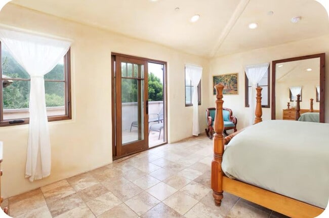 Building Photo - 759 Rockaway Beach Ave