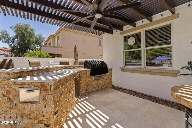 Building Photo - 2176 E Desert Broom Dr