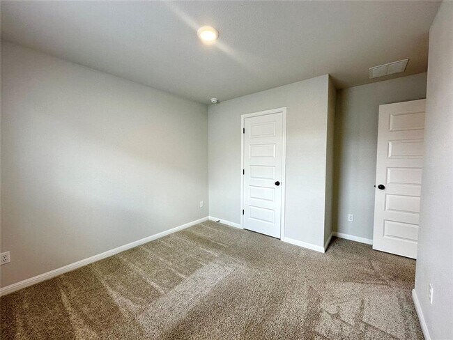 Building Photo - 149 Gullivers Dr