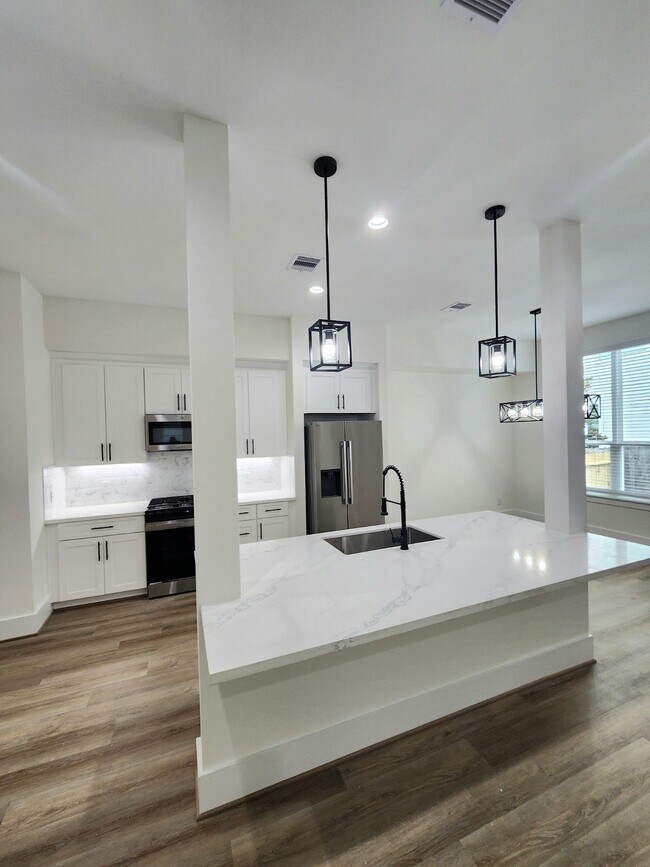 Building Photo - 1807 Palmetto Landing Dr