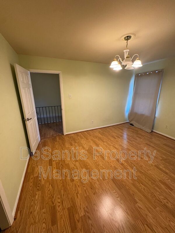 Building Photo - 6332 Phillips Ave