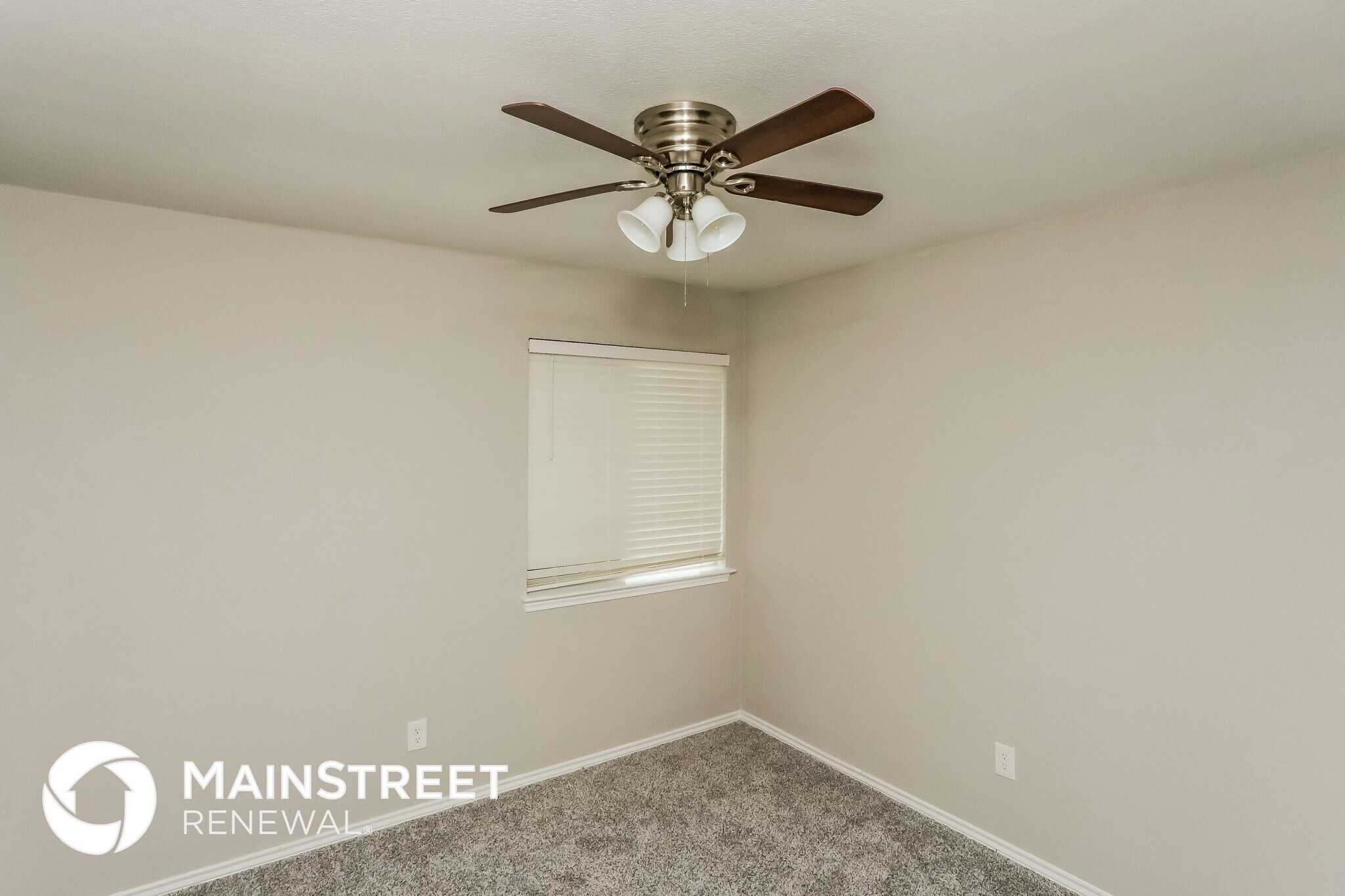 Building Photo - 10368 Wood Heights Dr