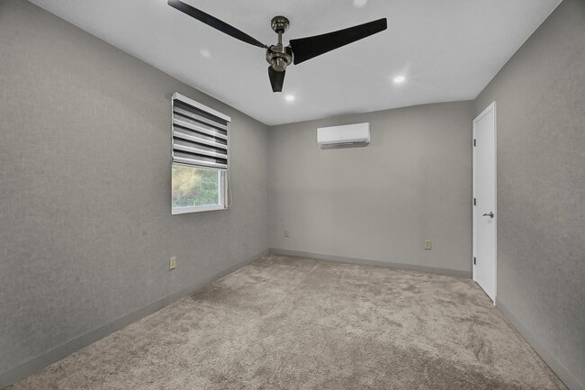 Building Photo - 6375 86th Ln