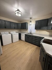 Building Photo - 35 Hess Ave