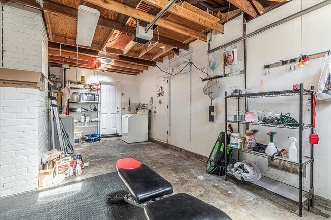 Building Photo - 755 Enright Ave