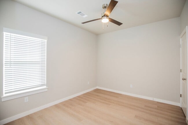 Building Photo - ***89 E. Bottlebrush Bend Unit 1***