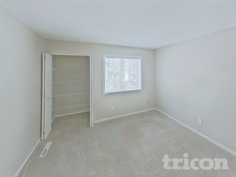 Building Photo - 2303 Leyland Cir