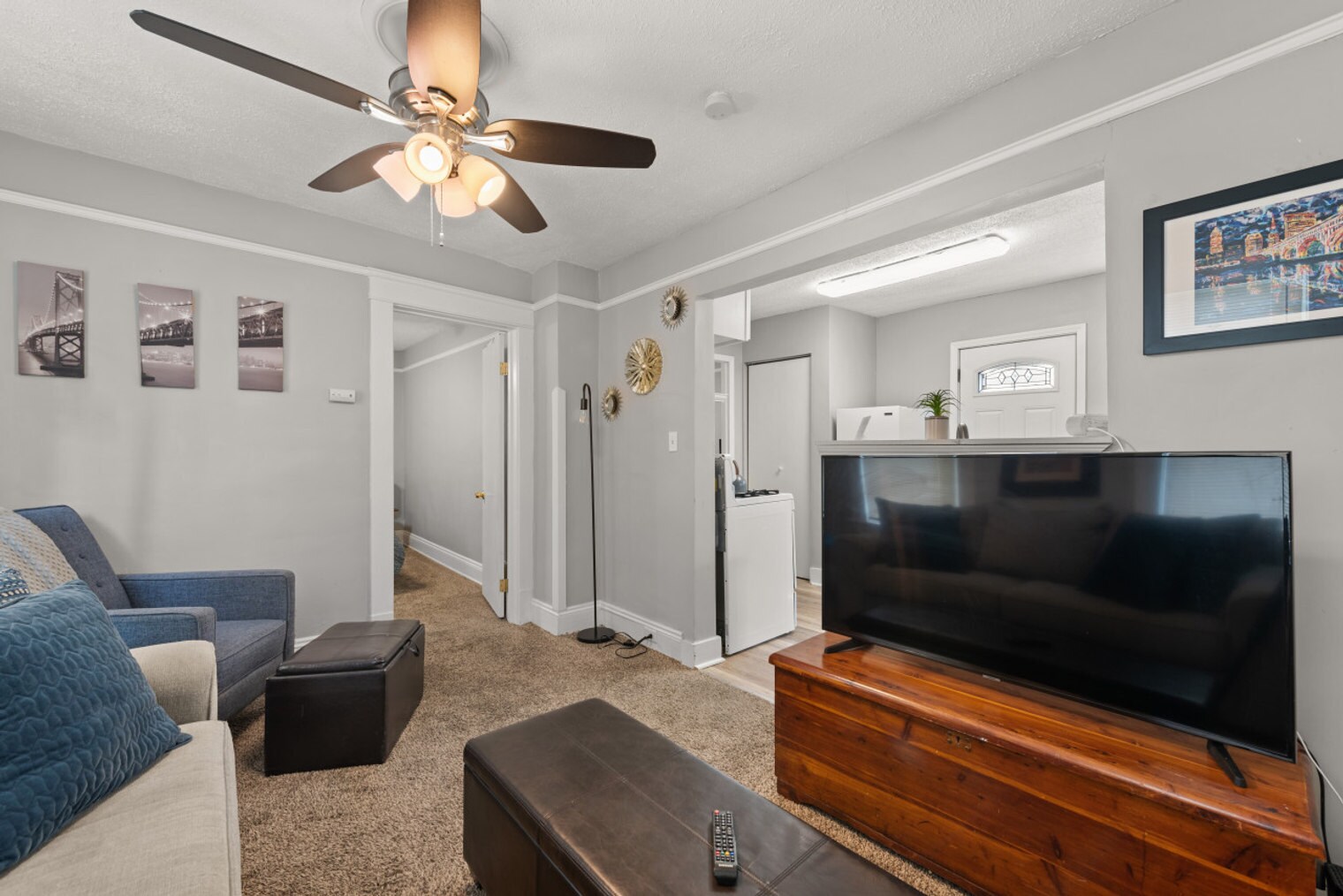 Building Photo - 1326 W 69th St