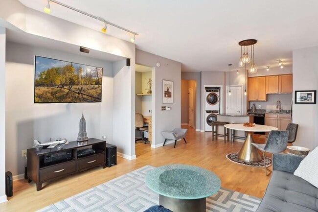 Building Photo - 500 E Grant St