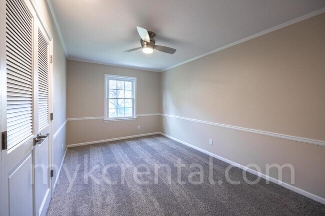 Building Photo - 12012 Ensley Ln