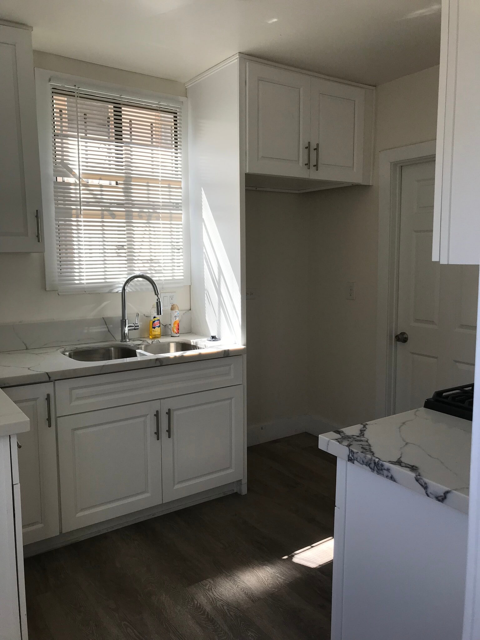 kitchen - 1863 N New Hampshire Ave