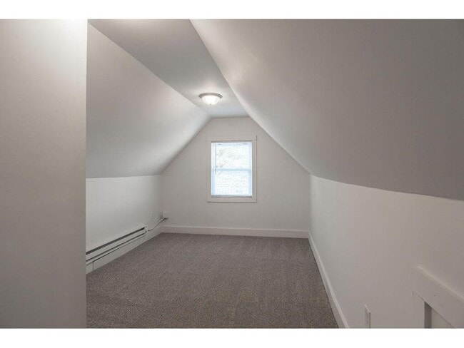 Building Photo - 1606 Concordia Ave