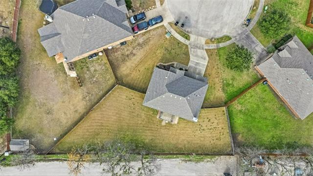 Building Photo - 700 Ireland Way