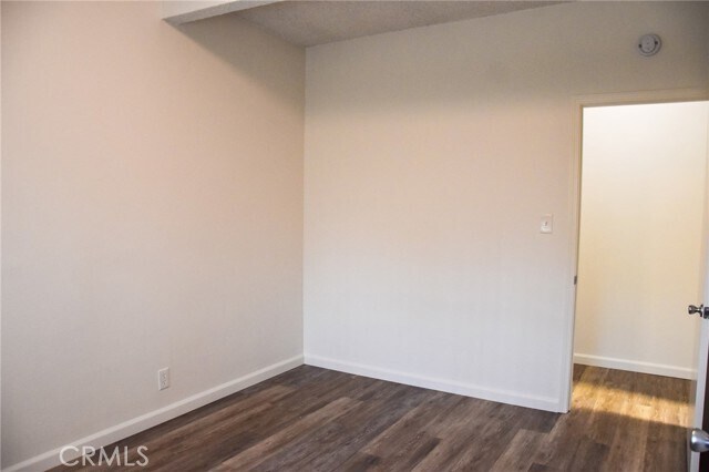 Building Photo - 1637 W Malvern Ave