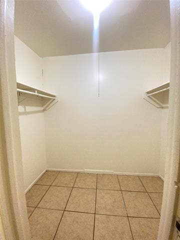 Building Photo - 6808 Trail Lake Dr