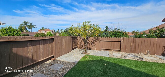 Building Photo - NORTH MIRA MESA / SAN DIEGO - Nice Renovated 4 Bedroom / 2.5 Bath House.  AVAILABLE NOW!