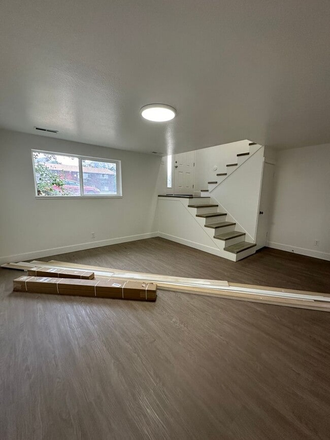 Building Photo - 1076 Virginia Cir