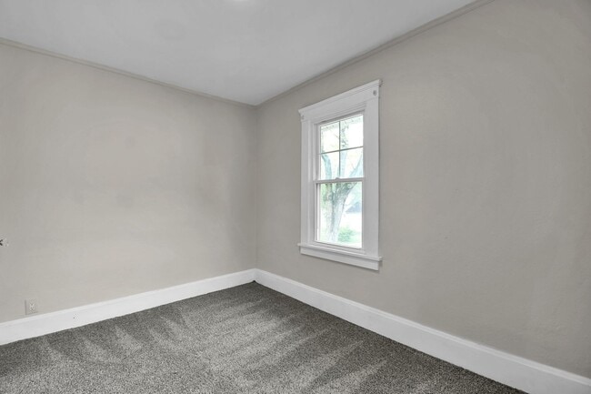 Building Photo - Quant Brick Single Family Rental - Now Available