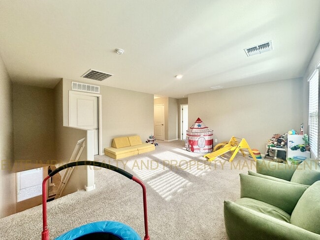 Building Photo - 7755 S Via Casa De Campo