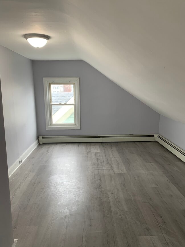 108 Capital St 108 Capital St Pawtucket RI 02860 Apartment Finder