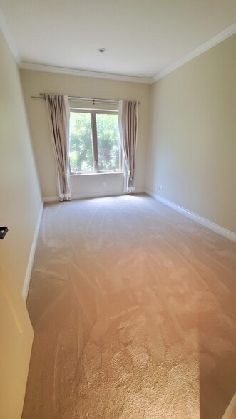 2nd Bedroom - 1135 S Shenandoah St