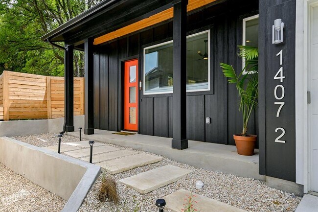 Building Photo - 1407 Greenwood Ave