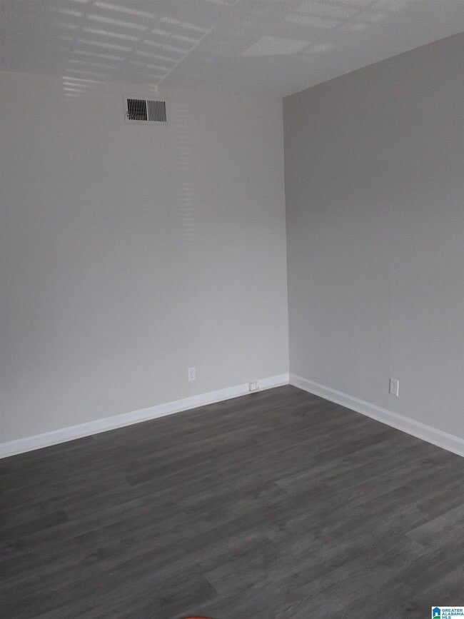 Building Photo - 5414 Ave D
