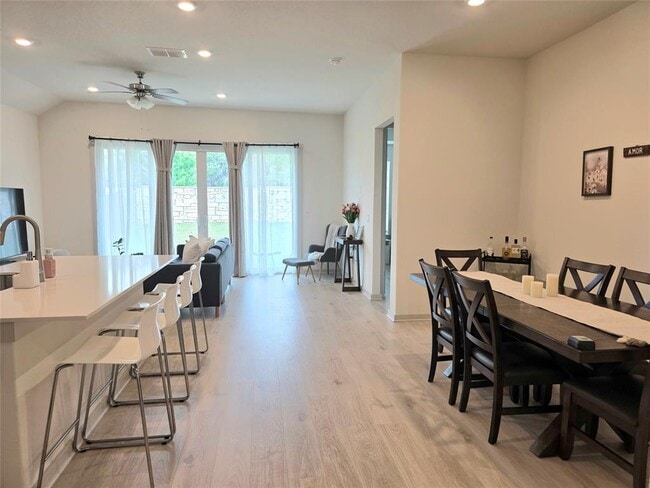 Building Photo - 2041 Rosin Jaw Walk