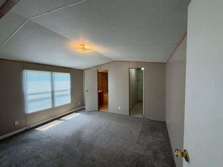 Building Photo - 16 Tylers Cookie Ln