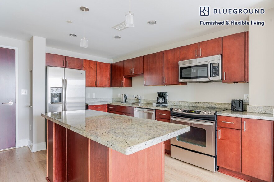 Building Photo - 2221 I St NW