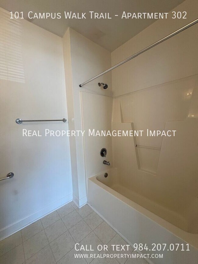 Building Photo - 101 Campus Walk Trl