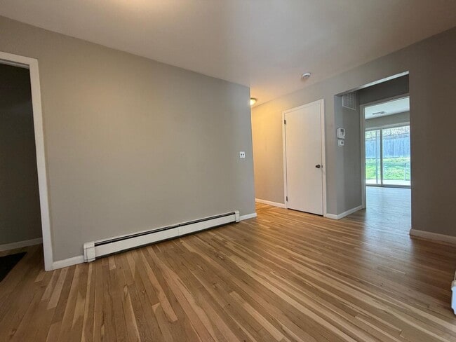 Building Photo - Spacious 5-Bedroom Home with Modern Features