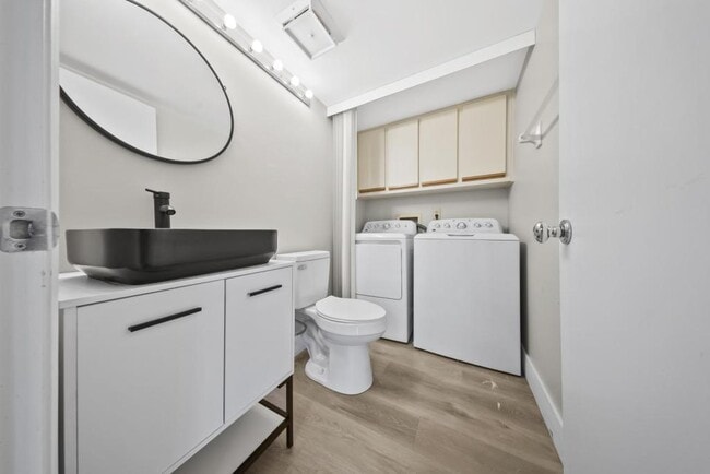 Building Photo - 2920 Pecan Ave