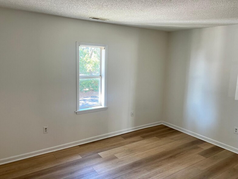 Building Photo - 2100 S Ocean Blvd