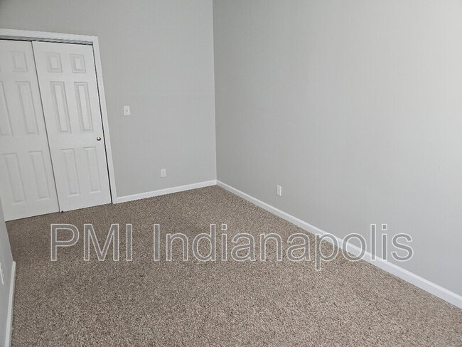 Building Photo - 1811 Winfield Park Dr