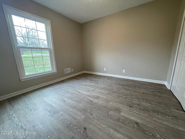 Building Photo - 7308 Buffington Ct