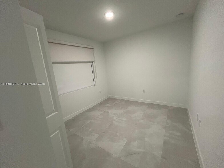 Building Photo - 14560 SW 261st Ter