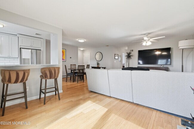 Building Photo - 65 Cedar Ave