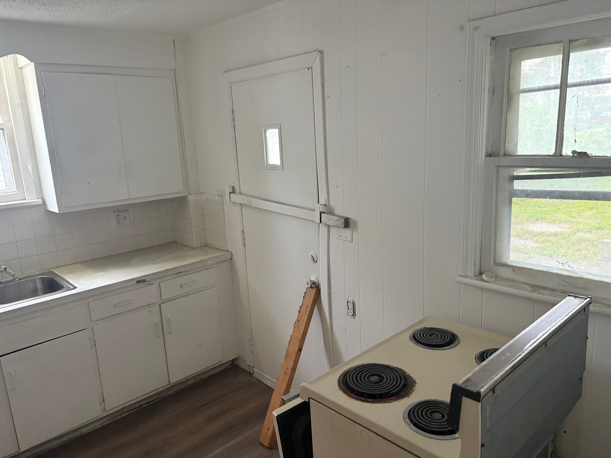 Building Photo - 1339 Briarwood Ave