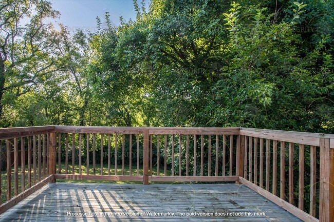 Building Photo - 4809 Farley Ave