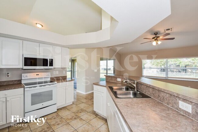 Building Photo - 405 NW 6th Terrace