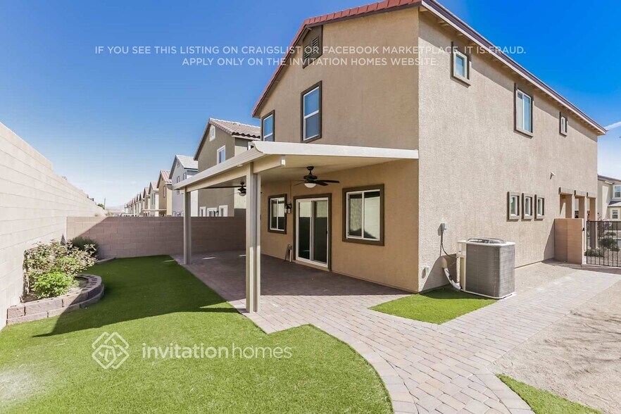 Building Photo - 9291 S Park St