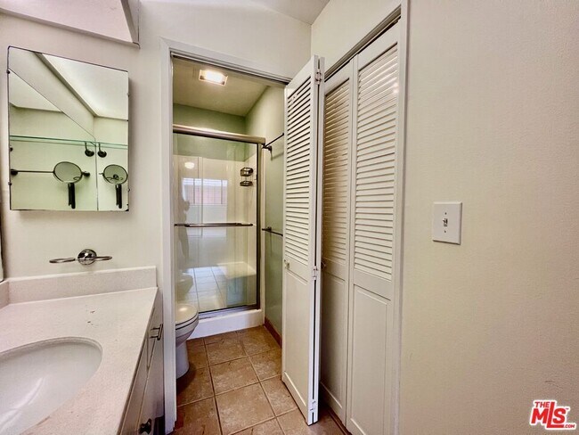 Building Photo - 4805 Maytime Ln