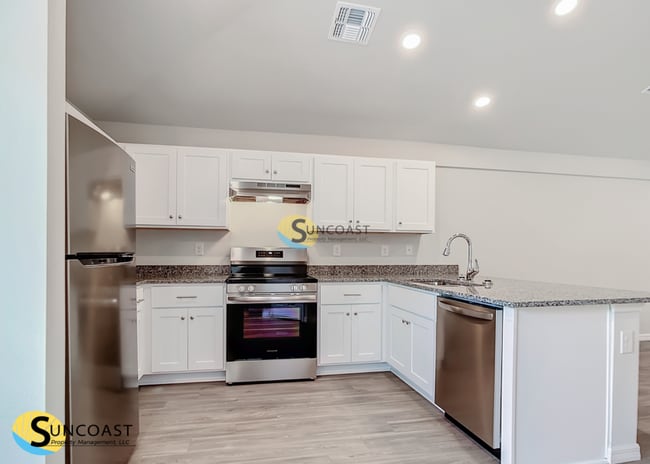 Building Photo - 109 E Harvard St