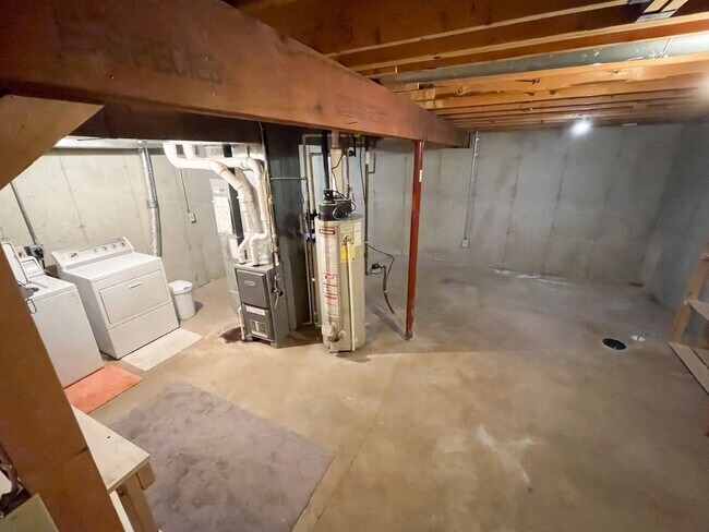 Building Photo - 2820 Warner Ln