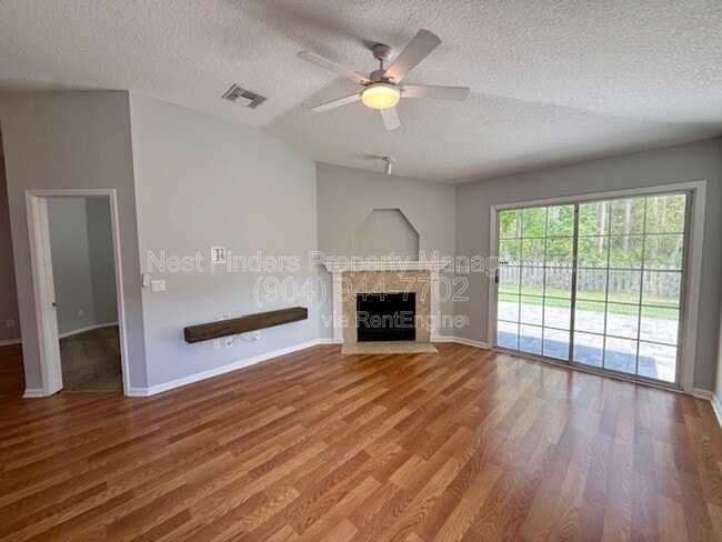 Building Photo - 4509 Deep River Way E