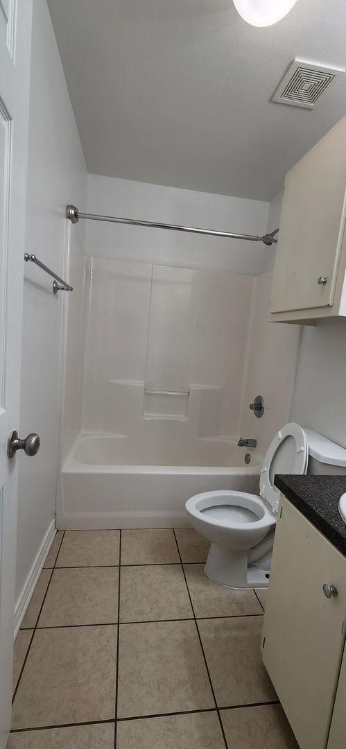 Building Photo - 2262 FM2864