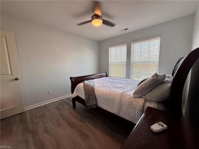 Building Photo - 937 Arrowleaf Way