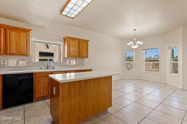 Building Photo - 6377 Franklin Ridge Dr