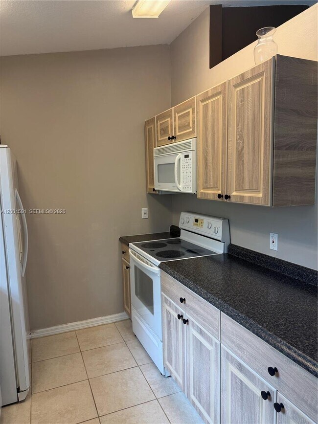 Building Photo - 9495 80th St